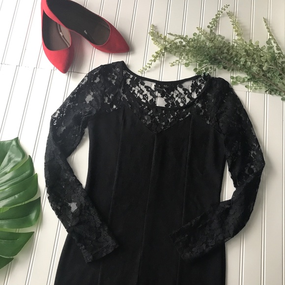Black lace dress with long sleeves and pleating - Picture 3 of 8